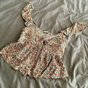 Cute crop floral blouse